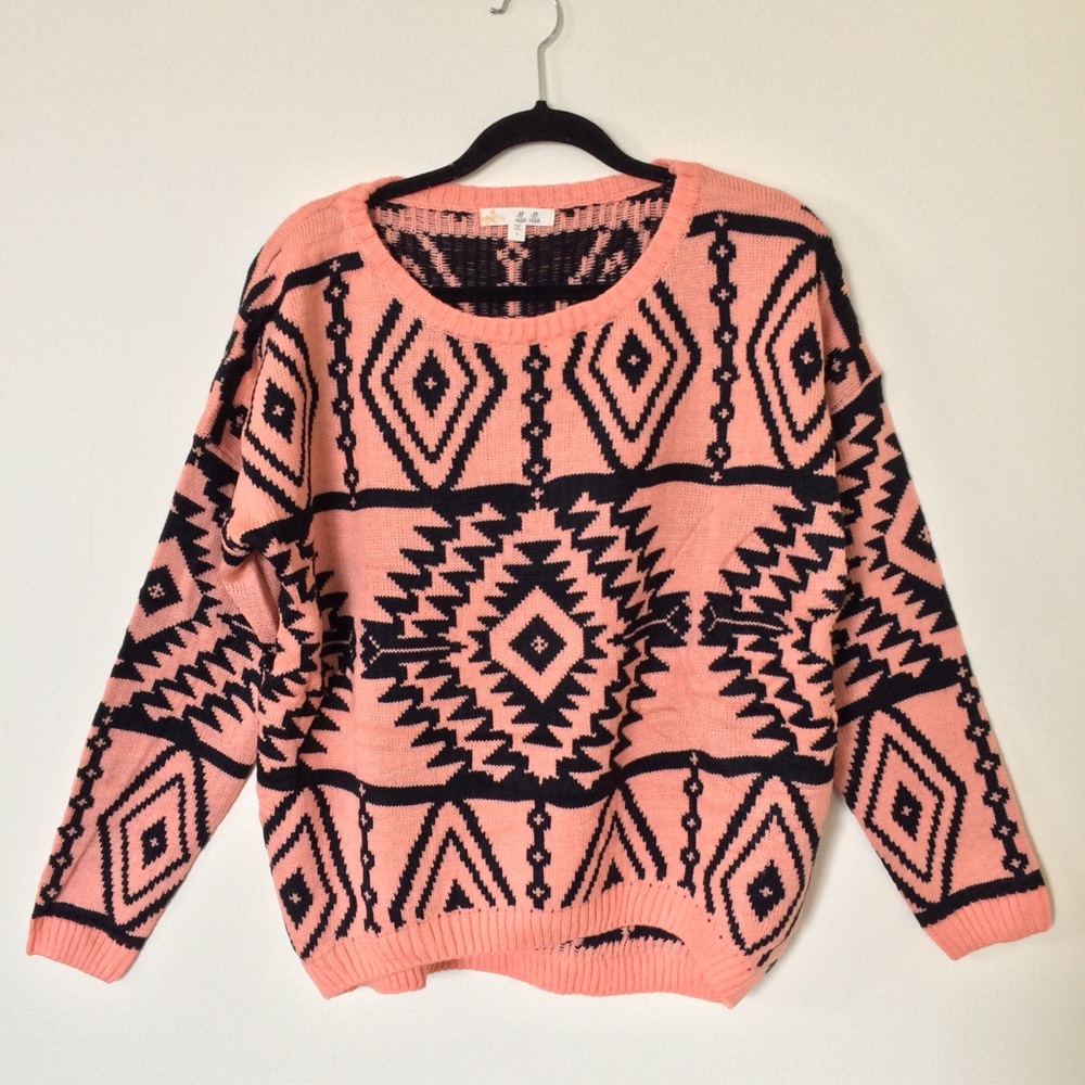 Aztec Tribal Print Sweater Boho - Picture 3 of 5